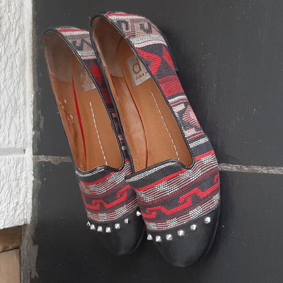 Women's Dolce Vita By Anthropologie Flats With Studs Size 6 - Picture 2 of 6